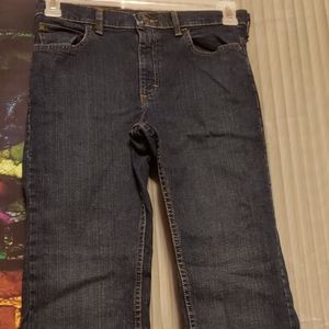 Wrangler "Dark Wash" Blue Jeans
Size 12H (Husky)